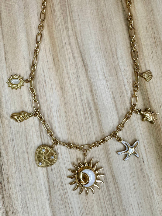Collier Mahé
